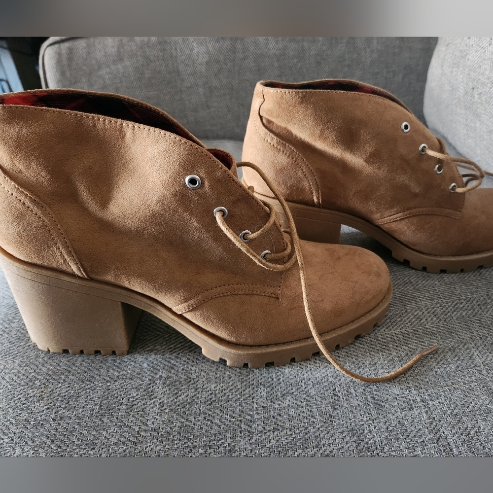 Microsuede Fashion Boots with Chunky Heel 9.5